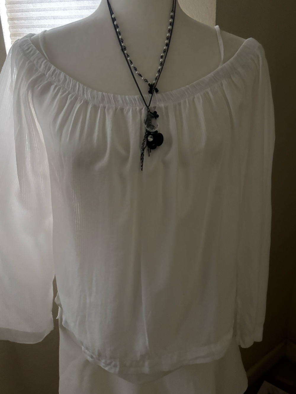 Bella Dahl White Off-the-Shoulder Peasant Blouse. Small